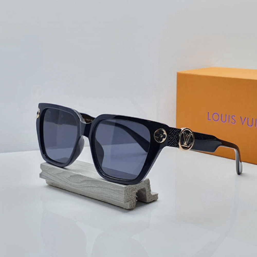 Louis Vuitton Link PM Square