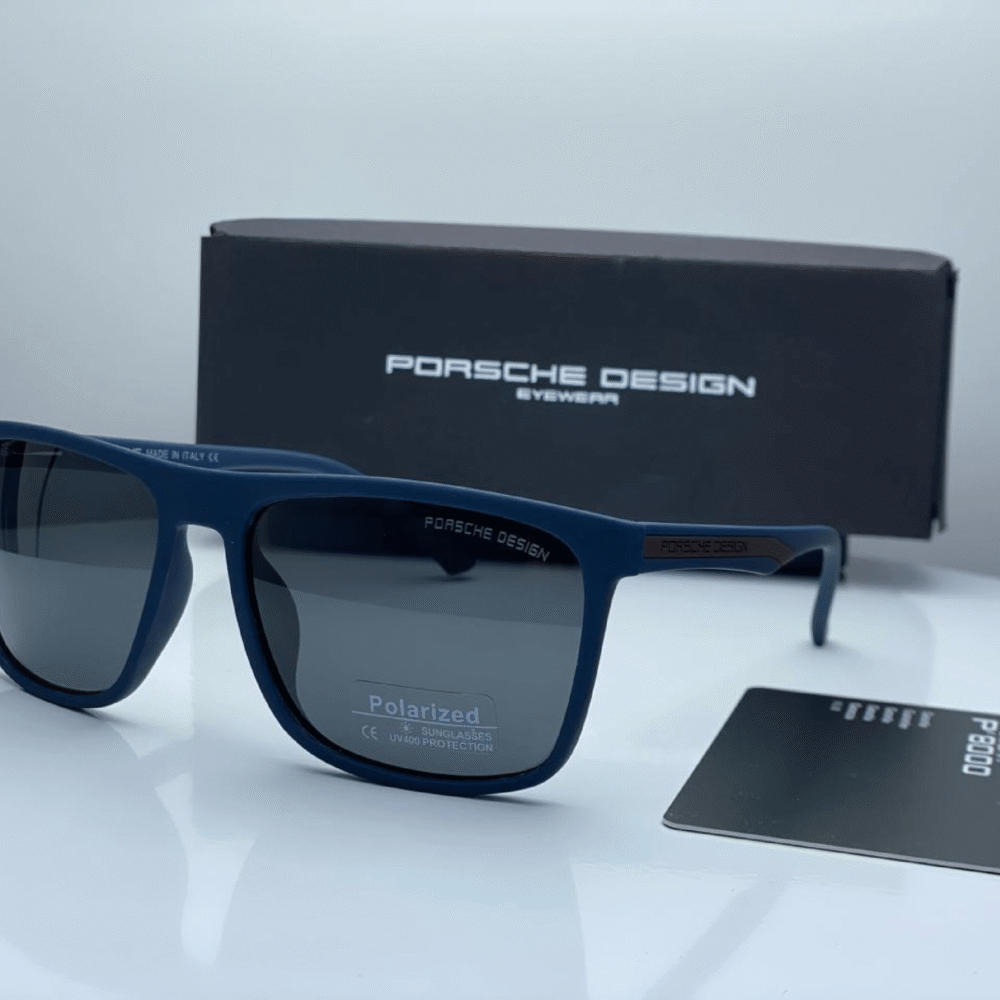 Porsche Design P600