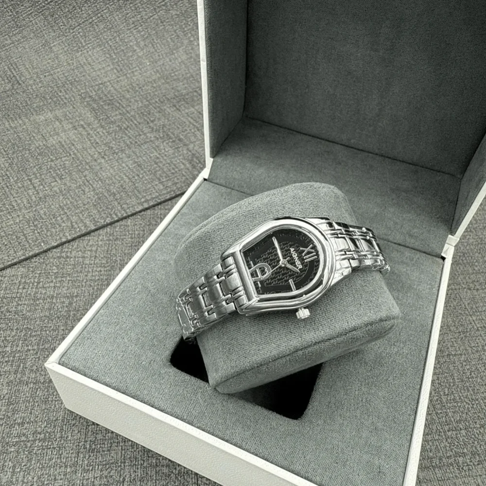 Home 348 Aigner vittoria watch silver