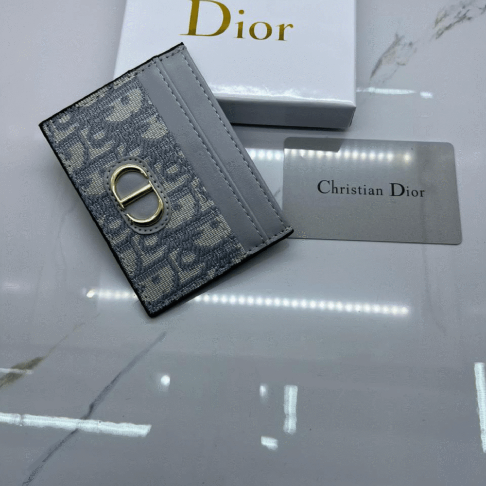 Dior 30 montaigne Freesia card holder