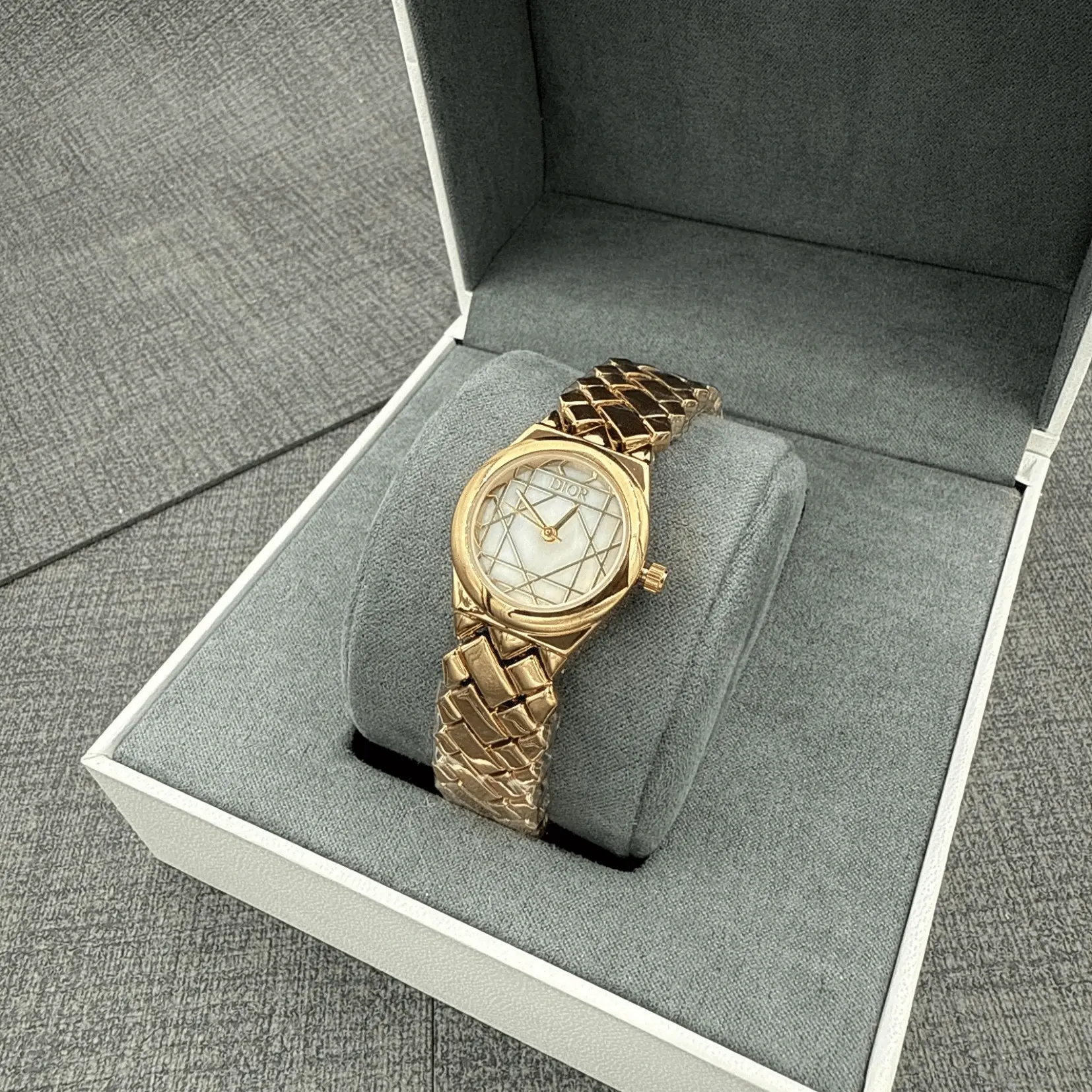 Dior Riva metal watch