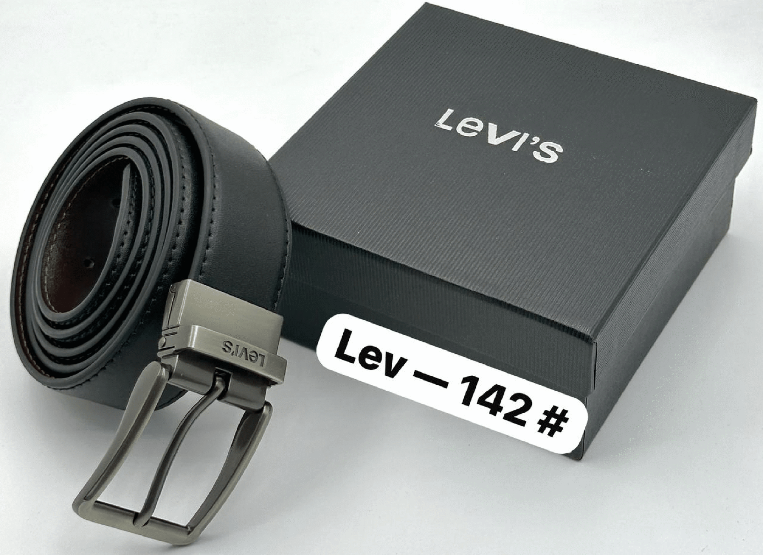 Levi's square buckle belt
